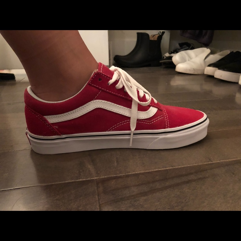 BRAND NEW Red old school vans